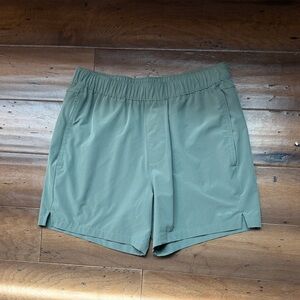 Hollister Men's Green Athletic Shorts